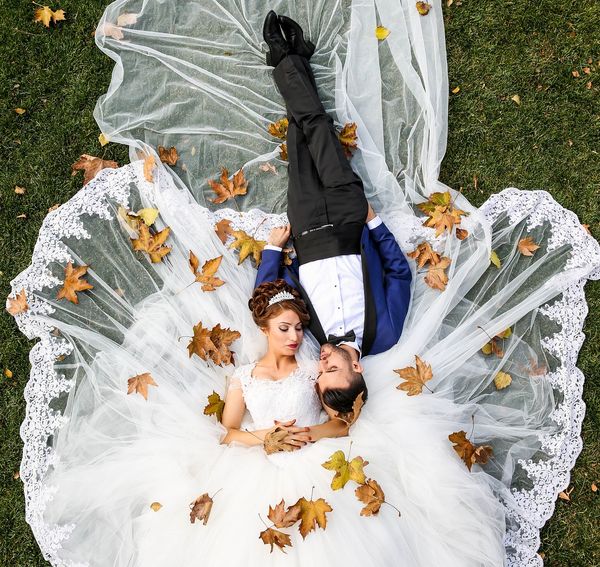 Trajes para casar no outono